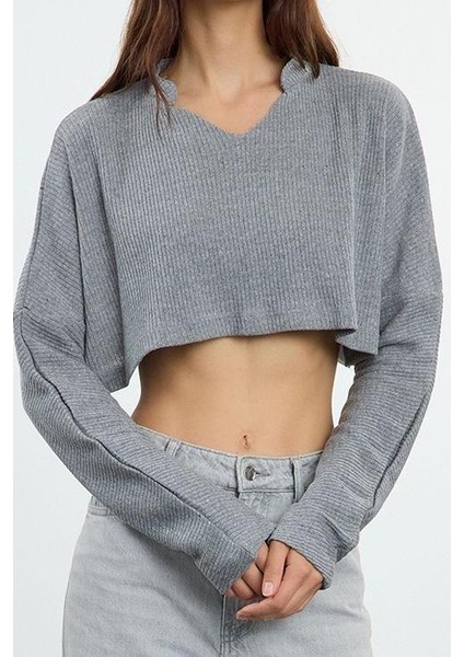 Kadın Moda Şık Üst Giyim Super Crop V Yaka Düşük Kol Relaxed Kalıp Örme Kol Triko Görünümlü Bluz modelleri