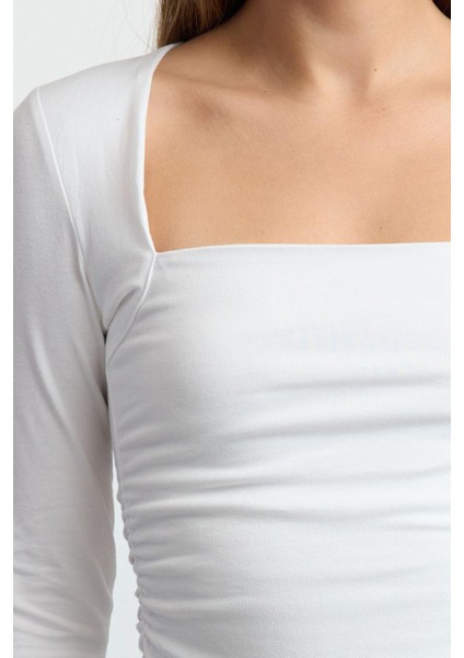 Kadın Moda Şık Üst Giyim Regular Kare Yaka Slim Kalıp Örme Büzgü Drape Detaylı Vücuda Oturan Bluz modelleri