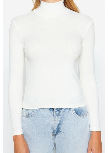 Kadın Moda Şık Regular Balıkçı Yaka Slim Kalıp Örme Yumuşak Kumaşlı Fitted Vücuda Oturan Esnek Bluz