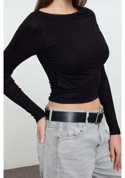 Kadın Moda Şık Üst Giyim Crop Bisiklet Yaka Fitted Kalıp Örme Büzgü Drape Detaylı Vücuda Oturan Bluz modelleri