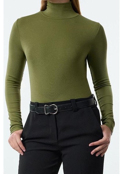 Kadın Moda Şık Regular Balıkçı Yaka Slim Kalıp Örme Yumuşak Kumaşlı Fitted Vücuda Oturan Esnek Bluz modelleri