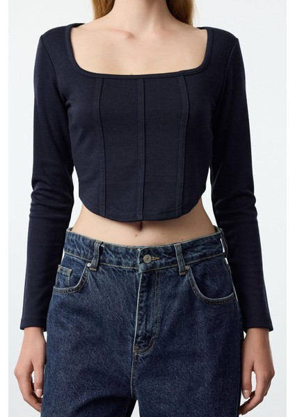 Stil Kadın Biye Detaylı Fitted Vücuda Oturan Interlok Bluz Crop Örme Slim Kalıp modelleri