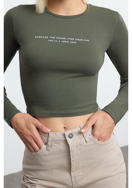 Stil Kadın Baskılı Vücuda Oturan Esnek Bluz Crop Örme Slim Kalıp fiyatları