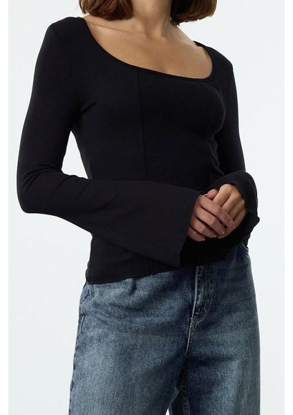 Kadın Regular Havuz Yaka Ispanyol Kol Slim Kalıp Örme Fitted Vücuda Oturan Dikiş Detaylı Esnek Bluz modelleri