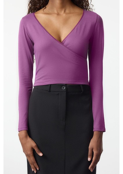 Stil Kadın Derin Yaka Dantel Detaylı Kol Pamuklu Esnek Bluz Crop Örme Slim Kalıp modelleri