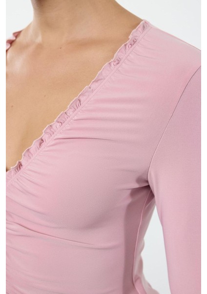 Kadın Moda Şık Üst Giyim Regular V Yaka Slim Kalıp Örme Büzgü Drape Detaylı Vücuda Oturan Esnek Bluz fırsatları