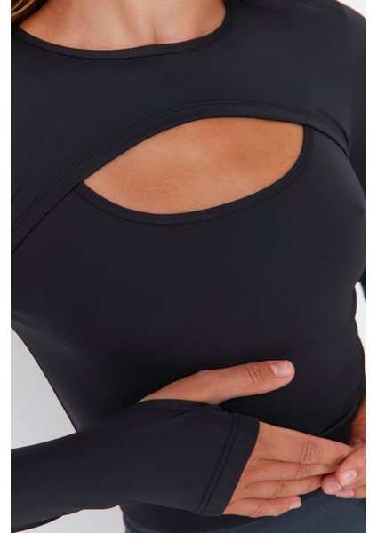 Stil Kadın Koyu Pencere Cut Out ve Baş Parmak Delik Detaylı Spor Üst Bluz Crop Örme Fitted Kalıp indirimleri