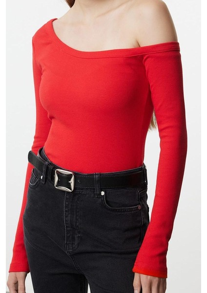 Stil Kadın Fitted Vücuda Oturan Omzu Açık Fitilli Pamuklu Esnek Bluz Regular Örme Slim Kalıp