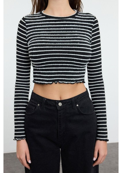 Kadın Moda Şık Crop Bisiklet Yaka Slim Kalıp Örme Triko Görünümlü Fitted Vücuda Oturan Esnek Bluz