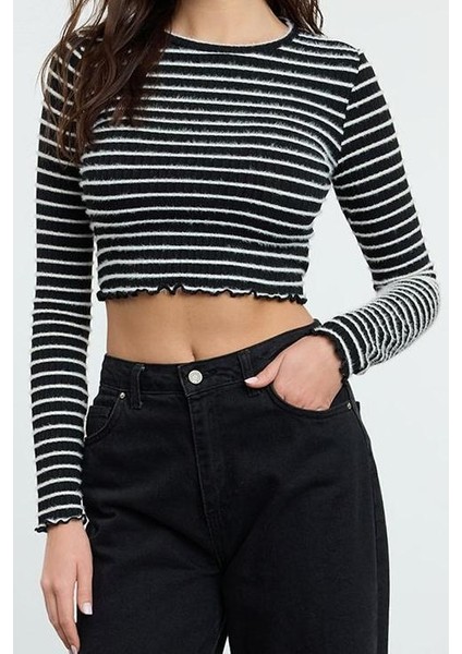 Kadın Moda Şık Crop Bisiklet Yaka Slim Kalıp Örme Triko Görünümlü Fitted Vücuda Oturan Esnek Bluz modelleri