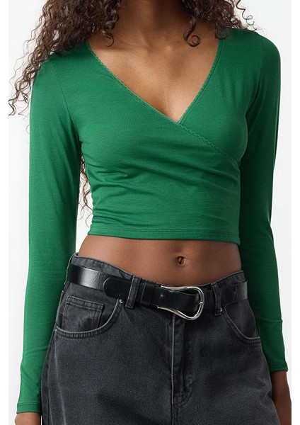 Kadın Moda Şık Crop Kruvaze Yaka Slim Kalıp Örme Derin Yaka Dantel Detaylı Kol Pamuklu Esnek Bluz fiyatları