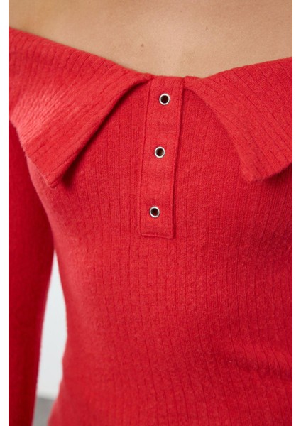 Stil Kadın Fitted Vücuda Oturan Çıtçıtlı Yaka Detaylı Fitilli Esnek Bluz Regular Slim Kalıp fiyatları
