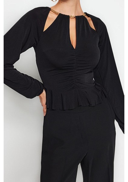 Kadın Moda Şık Regular Asimetrik Yaka Fitted Kalıp Örme Pencere Cut Out Detaylı Aksesuarlı Bluz modelleri