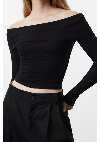 Kadın Moda Şık Üst Giyim Crop Carmen Yaka Slim Kalıp Örme Kısa Esnek Bluz fiyatları