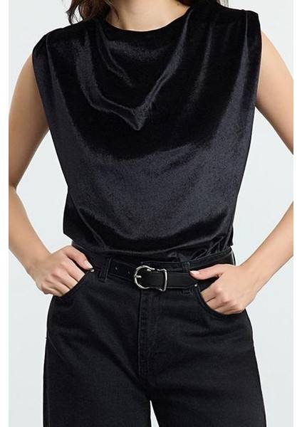 Stil Kadın Vatka ve Büzgü Drape Detaylı Bluz Regular Örme Regular Kalıp Ay Kol