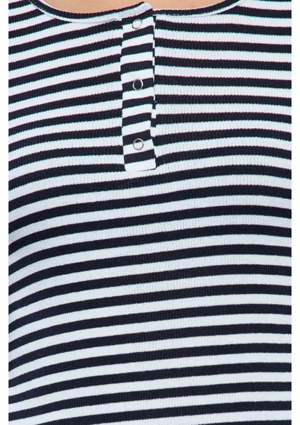 Stil Kadın Çıtçıtlı Fitted Vücuda Oturan Fitilli Esnek Bluz Regular Örme Slim Kalıp fırsatları