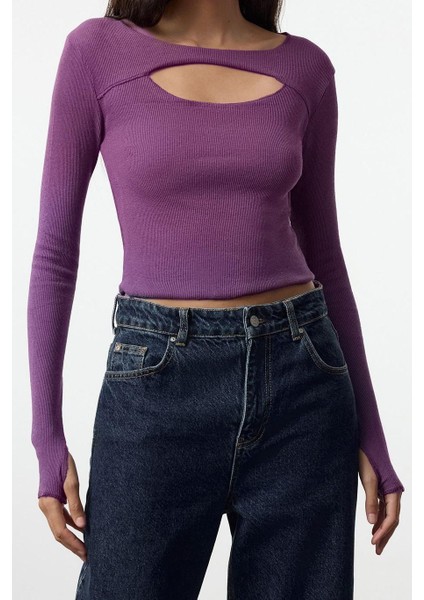 Stil Kadın Fitilli Fitted Vücuda Oturan Pencere Cut Out Detaylı Esnek Bluz Crop Örme Slim Kalıp modelleri