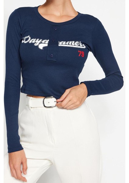 Kadın Şık Crop Bisiklet Yaka Slim Kalıp Örme Slogan Baskılı Fitted Vücuda Oturan Esnek Ribana Bluz