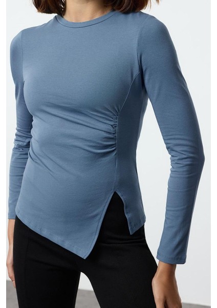 Kadın Moda Şık Regular Bisiklet Yaka Slim Kalıp Örme Tek Yırtmaç Detaylı Pamuklu Büzgülü Bluz modelleri