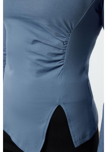 Kadın Moda Şık Regular Bisiklet Yaka Slim Kalıp Örme Tek Yırtmaç Detaylı Pamuklu Büzgülü Bluz fırsatları