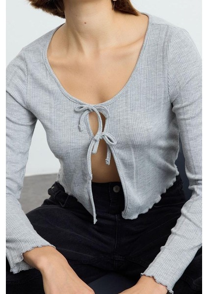 Stil Kadın Bağlama Detaylı Fitted Vucuda Oturan Esnek Bluz Regular Örme Slim Kalıp