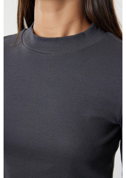 Stil Kadın Yıkamalı Fitted Vücuda Oturan Fitilli Esnek Bluz Crop Örme Slim Kalıp fırsatları