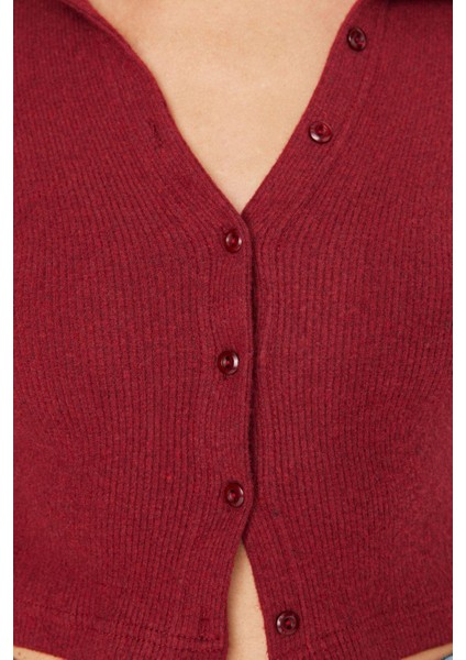 Stil Kadın Düğme Detaylı Vücuda Oturan Polo Yaka Fitilli Esnek Bluz Crop Örme Slim Kalıp fırsatları