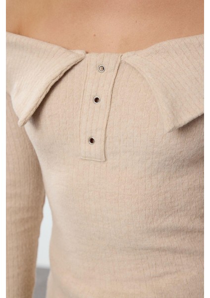 Stil Kadın Fitted Vücuda Oturan Çıtçıtlı Yaka Detaylı Fitilli Esnek Bluz Regular Slim Kalıp fırsatları