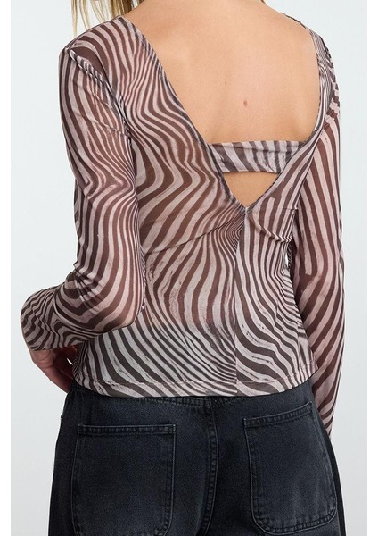 Stil Kadın Leopar Baskılı Tül Fitted Vücuda Oturan Esnek Bluz Regular Örme Slim Kalıp indirimleri
