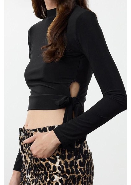 Stil Kadın Bağlama Detaylı Fitted Vücuda Oturan Esnek Bluz Regular Örme Slim Kalıp
