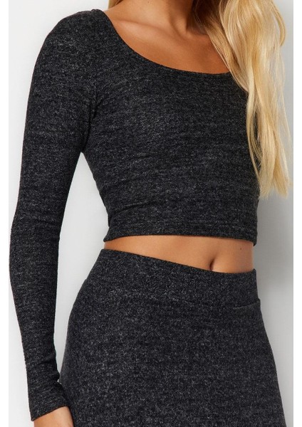 Kadın Moda Şık Üst Giyim Crop Kare Yaka Slim Kalıp Örme Fitted Vücuda Oturan Yumoş Bluz fiyatları