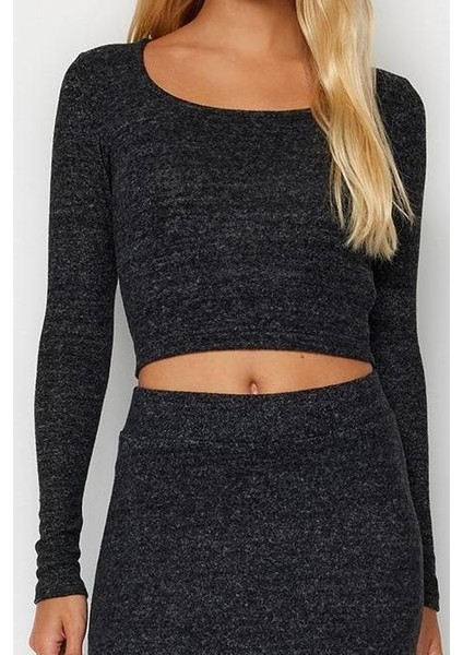 Kadın Moda Şık Üst Giyim Crop Kare Yaka Slim Kalıp Örme Fitted Vücuda Oturan Yumoş Bluz fırsatları