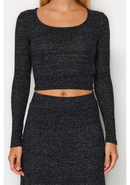 Kadın Moda Şık Üst Giyim Crop Kare Yaka Slim Kalıp Örme Fitted Vücuda Oturan Yumoş Bluz indirimleri
