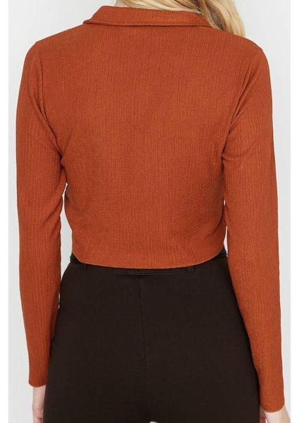 Stil Kadın Düğmeli Fitted Vücuda Oturan Polo Yaka Bürümcük Dokulu Bluz Crop Örme Slim Kalıp indirimleri