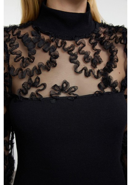 Kadın Şık Regular Dik Yaka Slim Kalıp Örme Tül Garni Detaylı Fitted Vücuda Oturan Fitilli Esnek Bluz fırsatları