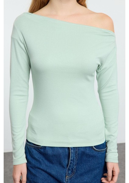 Stil Kadın Düz Yumuşak Kumaşlı Fitted Vücuda Oturan Bluz Regular Örme Slim Kalıp Düşük Kol modelleri