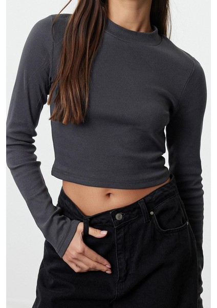 Kadın Moda Şık Crop Dik Yaka Slim Kalıp Örme Yıkamalı Fitted Vücuda Oturan Fitilli Esnek Bluz fiyatları