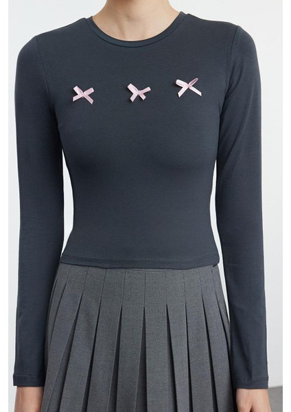 Stil Kadın Fiyonk Detaylı Kısa Vücuda Oturan Bluz Crop Örme Slim Kalıp modelleri