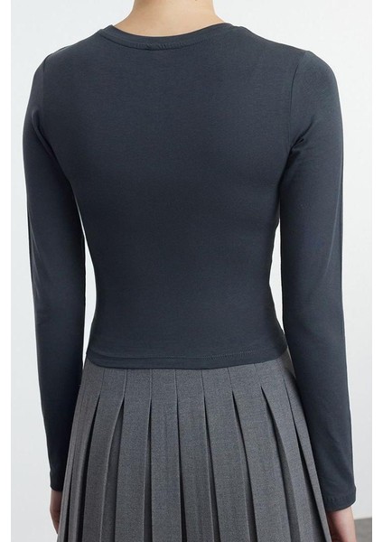 Stil Kadın Fiyonk Detaylı Kısa Vücuda Oturan Bluz Crop Örme Slim Kalıp indirimleri