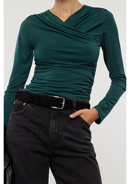 Stil Kadın Büzgü Drape Detaylı Fitted Vücuda Oturan Kollu Esnek Bluz Regular Örme Slim Kalıp fiyatları
