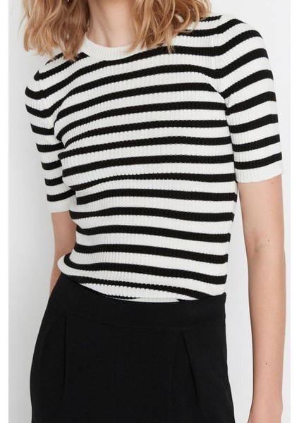 Kadın Moda Şık Üst Giyim Regular Bisiklet Yaka Regular Kalıp Triko Basic Çizgili Kazak fiyatları