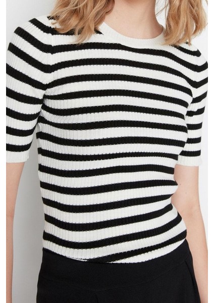 Kadın Moda Şık Üst Giyim Regular Bisiklet Yaka Regular Kalıp Triko Basic Çizgili Kazak fırsatları