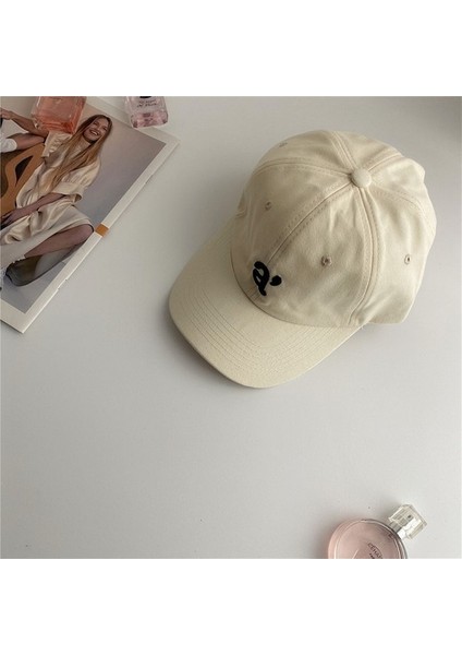 Harfli Nakışlı Şapka (Yurt Dışından)