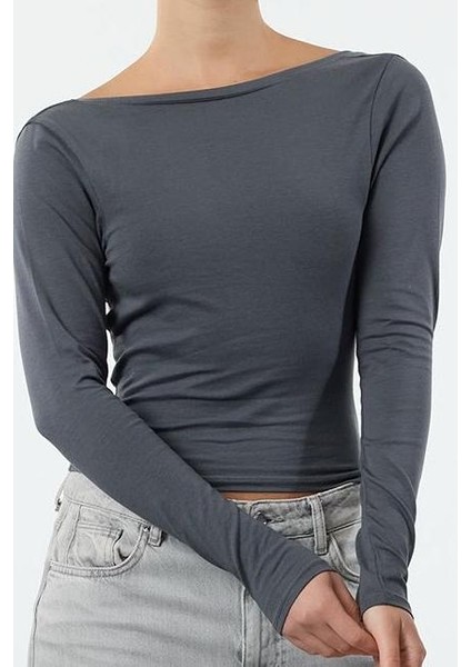 Kadın Regular Slim Kalıp Örme Derin Sırt Dekolteli Fitted Vücuda Oturan Pamuklu Esnek Bluz