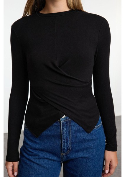 Stil Kadın Kruvaze Büzgü Drape Detaylı Vücuda Oturan Bluz Regular Örme Slim Kalıp Düşük Kol modelleri