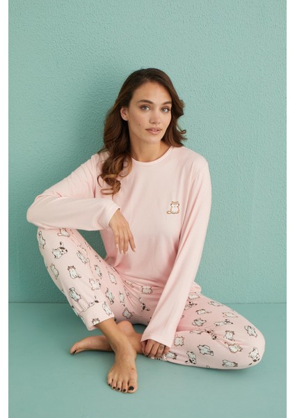 14101-5 Kadın Kedi Desenli Termal Kumaş Uzun Kol Pijama Takım