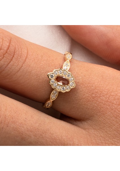 Altın Yüzük - Altın Yüzük - Oval Zultanit Taşlı Yanları Zirkon Taşlarla Süslemeli 14 Ayar Altın Kadın Yüzük fırsatları