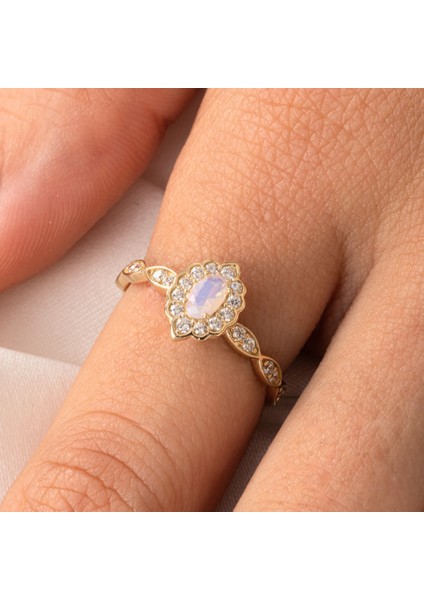 Evlilik Teklifi Altın Yüzük - 14 Ayar Altın Oval Pembe Kuvars Taşlı Kadın Evlilik Teklifi Yüzüğü fırsatları