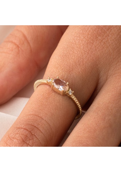 Altın Yüzük - Altın Yüzük - Oval Kesim Morganit Taşlı Yan Zirkon Taşlarla Süslenmiş 14 Ayar Altın Yüzük fırsatları