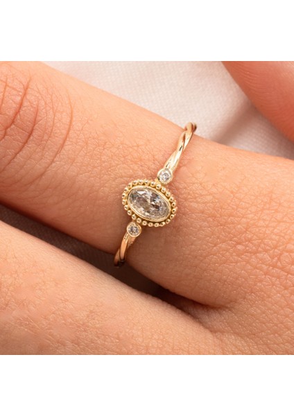Altın Yüzük - 0.50 Karat Swarovski Taşlı Modern Tasarım 14 Ayar Altın Evlilik Teklifi Yüzüğü